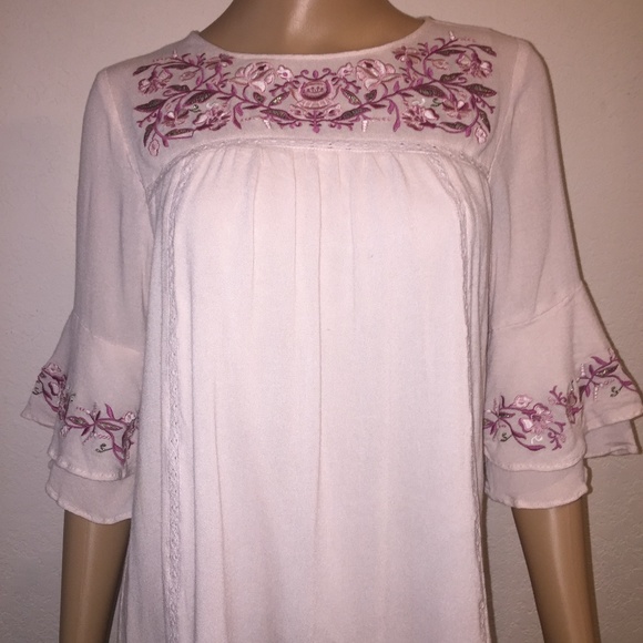EN CREME BOHO Style embroidered Tunic Top sz M - Picture 2 of 5